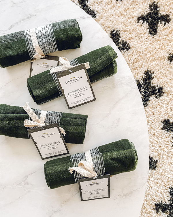 The dishtowels for making the pillow