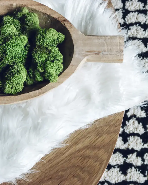 10 Ways to Decorate with a Sheepskin Rug; Sheepskin Rug Ideas
