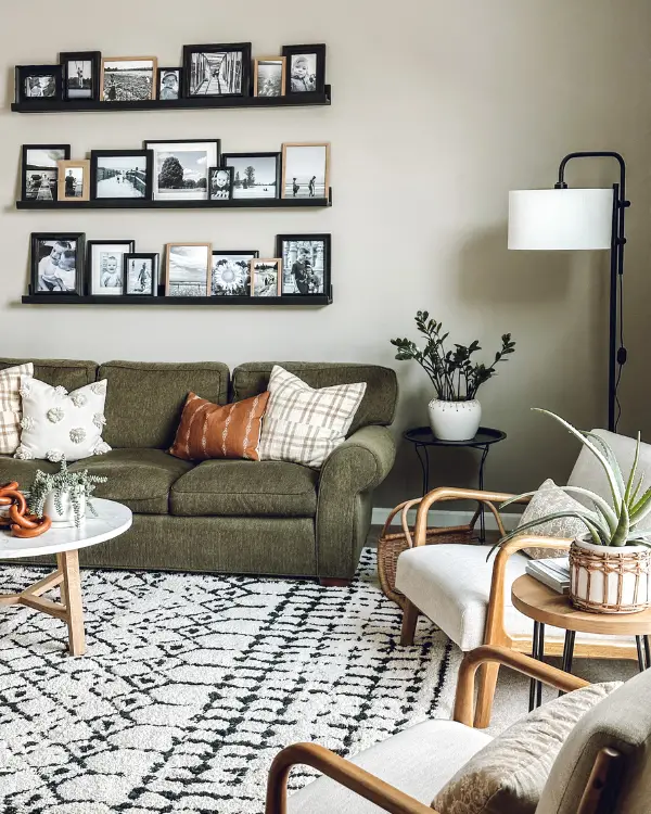 What to hang above the couch? A DIY Photo Ledge