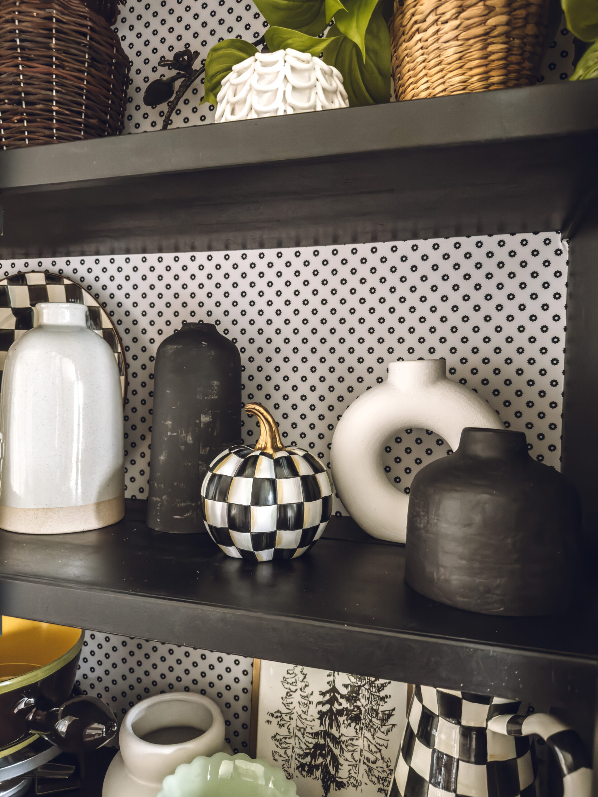 Display a pumpkin in the china cabinet